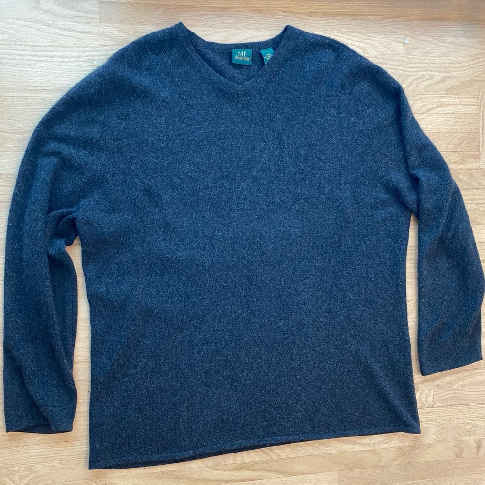 Vintage Marshall Fields Men's Charcoal Gray Cashmere V-neck preppy sweater 2XL
